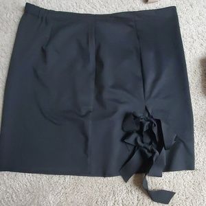 💕HOST PICK💕 NWT Asos Curve Peekaboo Mini Skirt